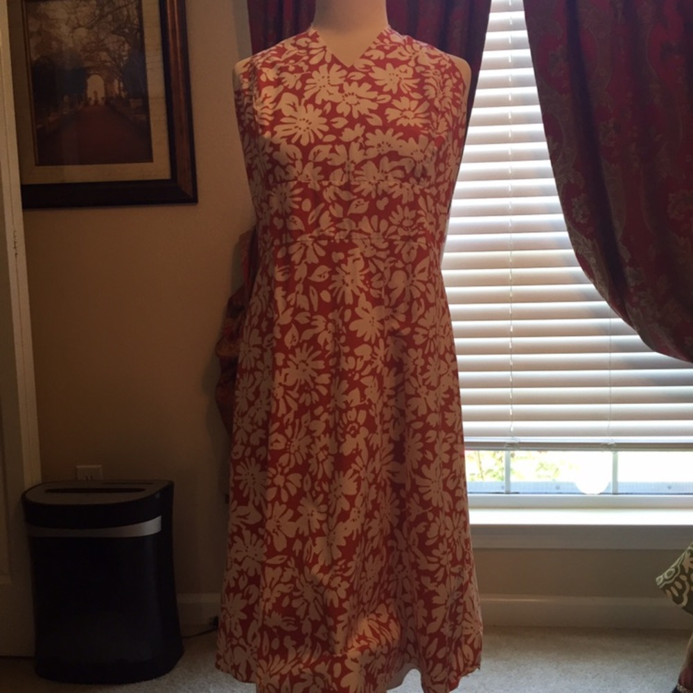 Beautiful coral and white floral dress.